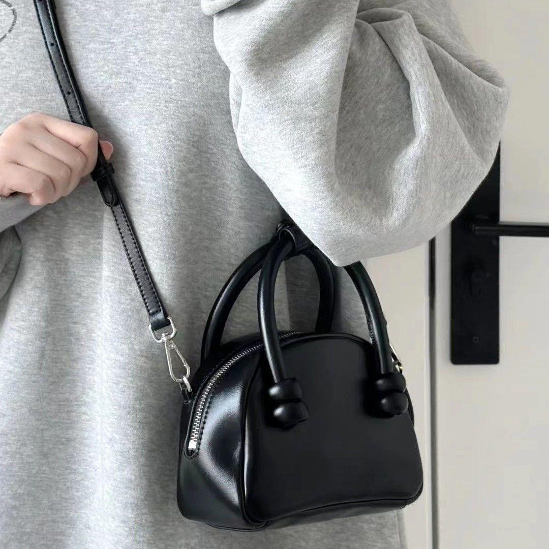 Niche Versatile Shell Bag Women S Elegant Atmospheric Handbag Simple Underarm Bag Single Shoulder Oblique Span Bag чёрный