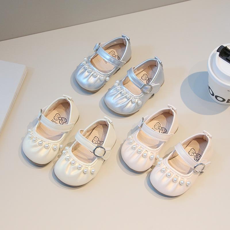 French Xiaoxiangfeng flat bottom shallow mouth single shoes girl baby toddler shoes baby shoes spring and autumn versatile pearl shoes children