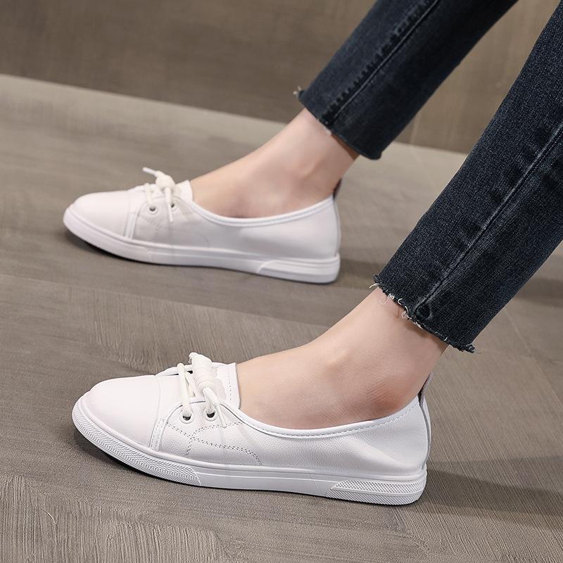The first layer of cowhide, shallow-mouth leather, little white shoes, women's new spring and summer versatile casual one-pedal flat-soled single 