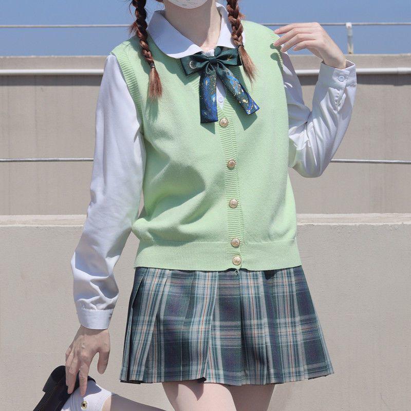 Japanese Style Knitted Cardigan Vest - Solid Color, Academic Look, Versatile Sweater for Spring and Autumn