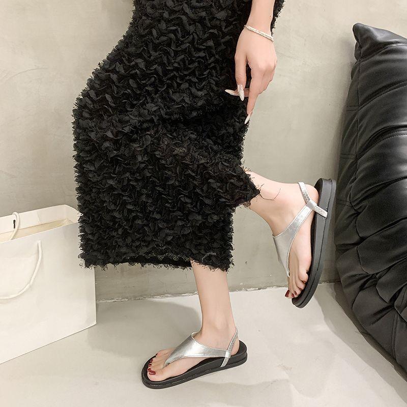 2025 summer new niche design flat sandals women's shoes fashion flip-flops toe cool slippers women