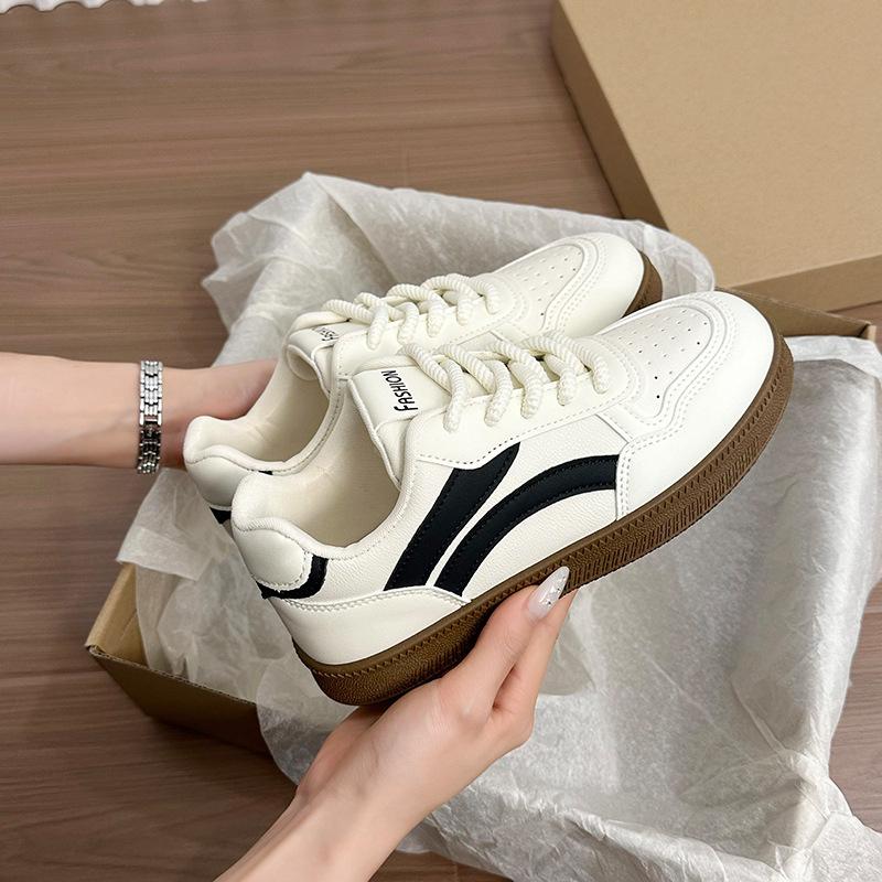 Hong Kong Style Retro German Training Board Shoes Women's Ins Tide 2025 Summer New Student Versatile Sports and Leisure Little White Shoes