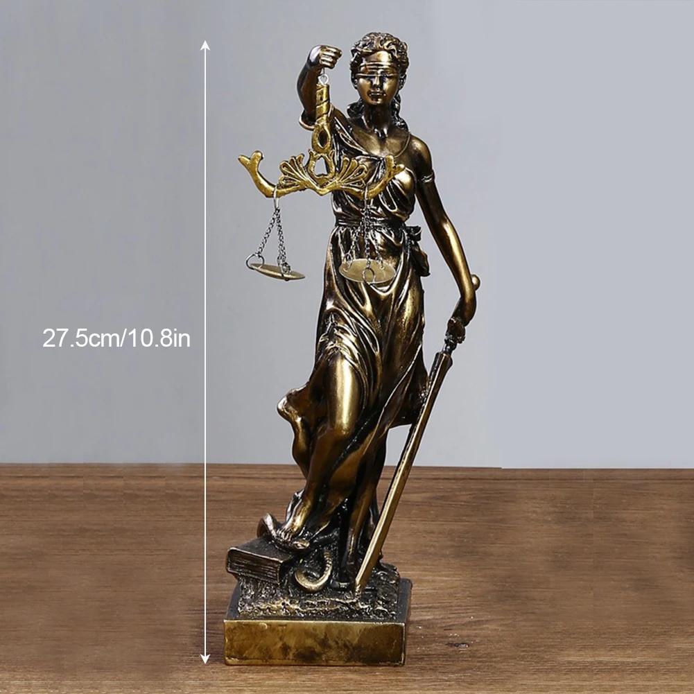 Socha Lady Justice Klasická socha Themis Váhy spravedlnosti Pryskyřičná ozdoba Perfektní pro advokátní kancelář Domácí studijní stůl Dekor