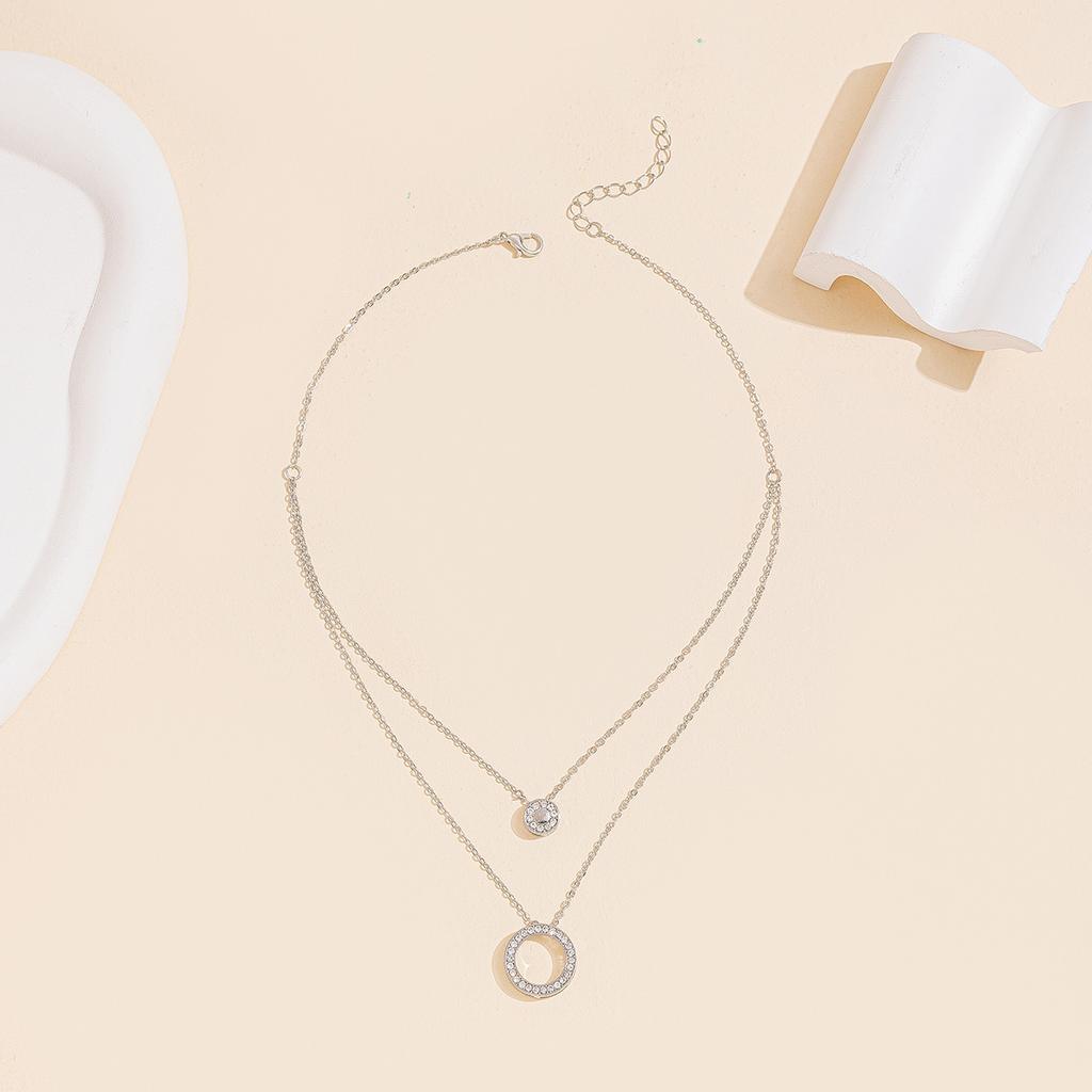 Round necklace European and American light luxury diamond pendant female simple design clavicle chain