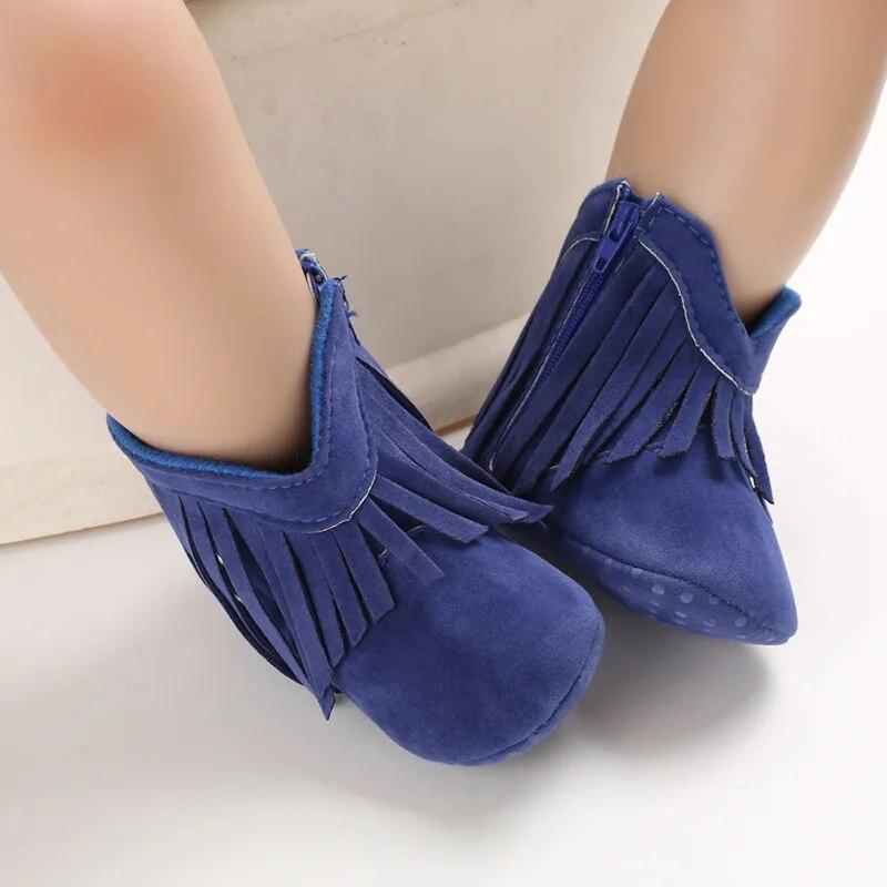 2023 Winter Säuglings Kleinkind Weiche Sohle Anti-slip Booties Neugeborenen Baby Junge Mädchen Fringe Solide PU Leder Krippe Gehen neue Weiche Schuhe