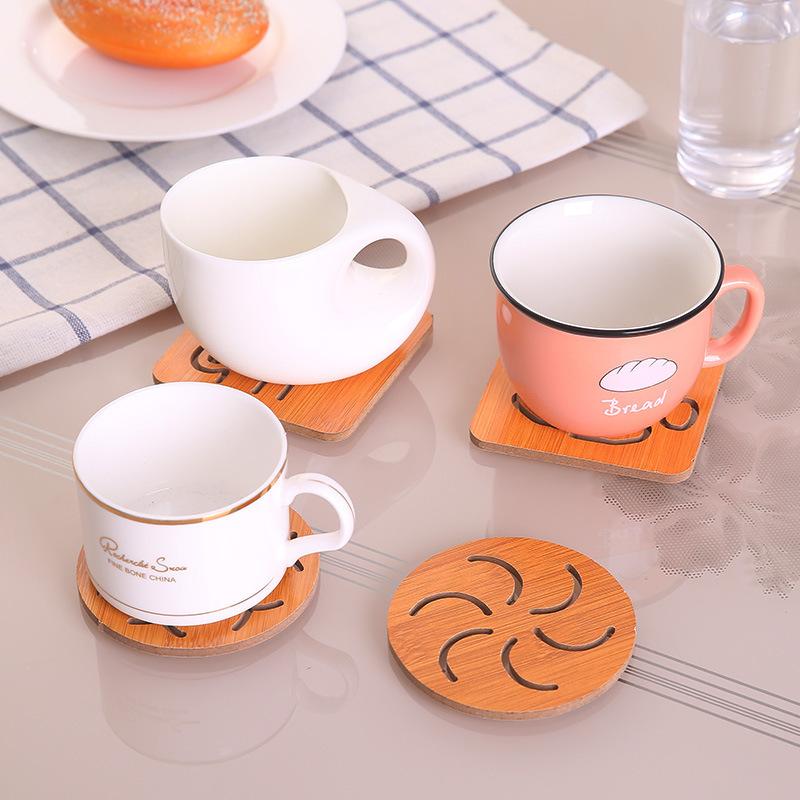 Household Wooden Hollow Coasters Cartoon Animal Anti-scald Non-slip Heat Insulation Mats Home and Decoration Kitchen Utensils