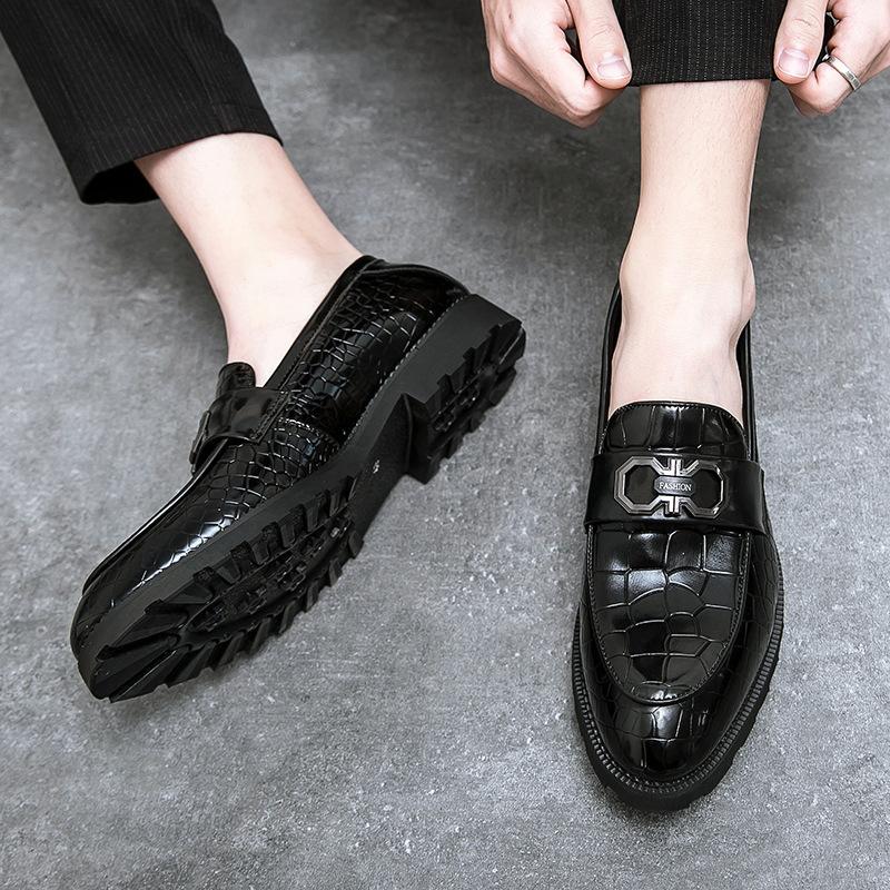 Men's Shoes Casual Fashion Leather Shoes Spring New Large Size Korean Version Fashion Pointed Leather Shoes British Business Shoes