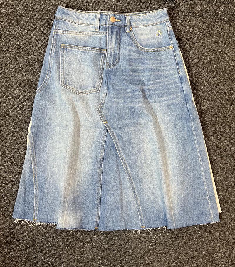 

Женская миди-юбка бодикон с высокой талией, сине-белая, с карманным декором и рваным подолом 2 синий