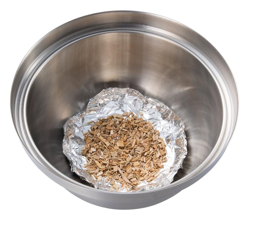 Coleman Compact Smoker with Wood Chips, Silver, Approx. 23.5mm Diameter x 20.5mm