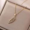 Women's Feather Clavicle Necklace: Japanese-Korean Style, Simple and Chic Design