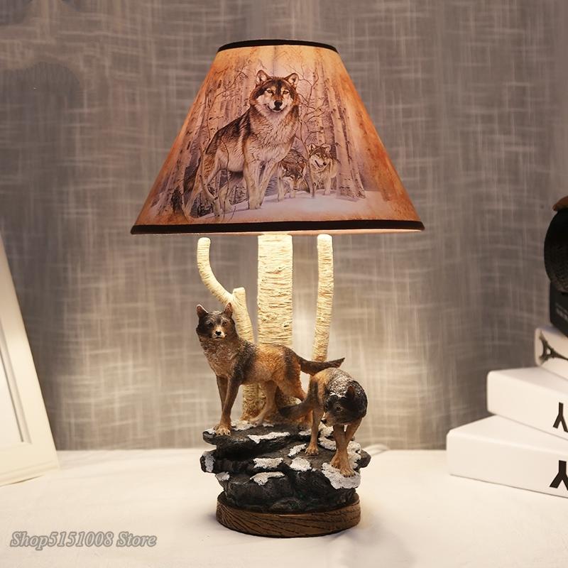 Modern Resin Wolf Table Lamps Animal Lamp Bedside Reading Desk Light for Living Room Bedroom Home Decor Led Stand Light Fixtures