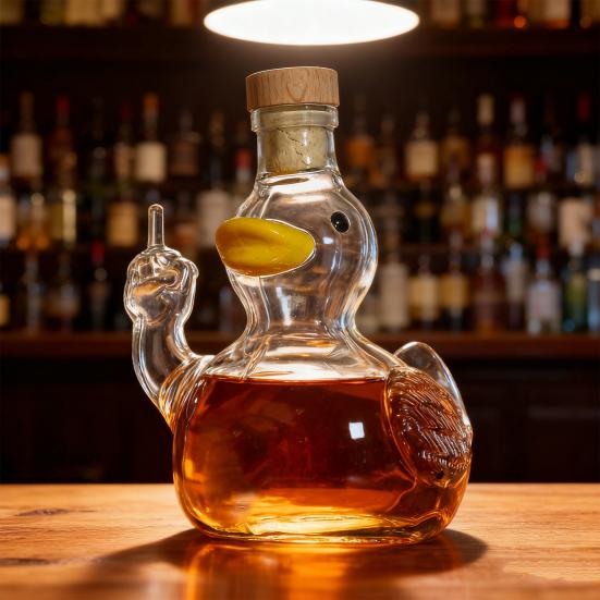 Yousheng 250ml Duck Whiskey Decanter Middle Finger Duck Whiskey Wine Bottle Glass Statue Decanter Liquor Container Home Decoration