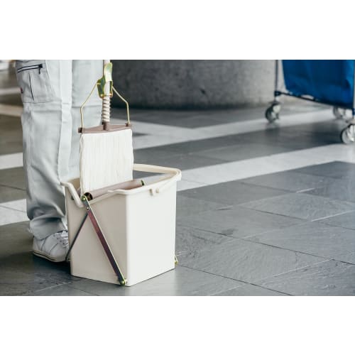 Yamazaki Sangyo Mop Wringer Bucket, Compact and Lightweight, Daily Clean Tough Squeezer DX (181582)