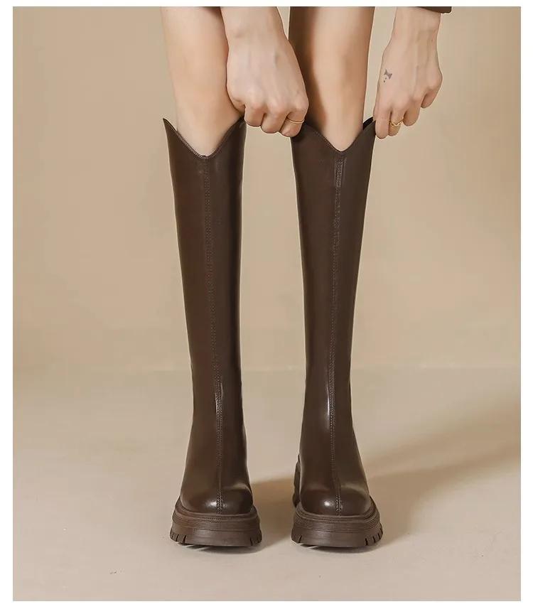 Tunna Stövlar Dam Höst och Vinter Utomhuskläder Mocka Smala Tjocka Tjocksulade Enkel Design Trend med Riddarstövlar