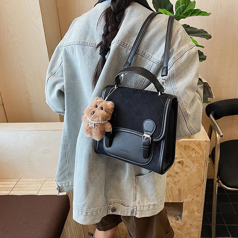 Commuter backpack 2025 new backpack retro fashion rhombus schoolbag college student senior sense going out handbag
