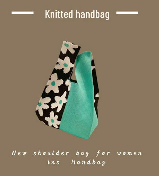 Japanese Knitted Handheld Wristlet Handbag for Stroller Pushing and Commuting