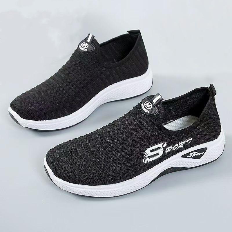 Shoes New cloth shoes Soft sole walking casual sneakers Mom shoes