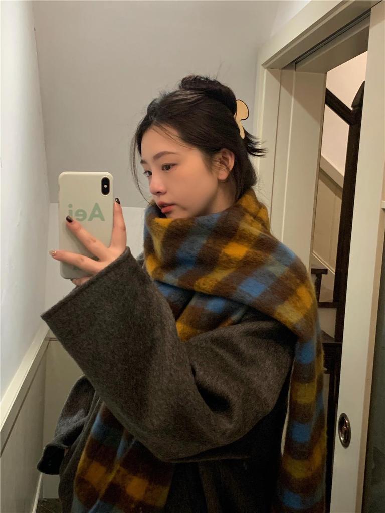 Women's Korean Mohair Plaid Scarf: Winter Thick Warm Imitation Cashmere Knitted Long Shawl