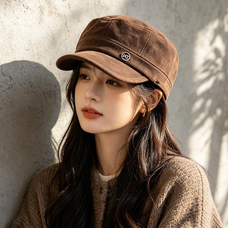 Autumn and winter new retro suede equestrian hat women's fashion versatile painter hat showing small face high quality flat top hat