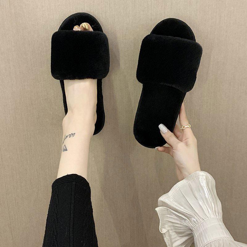 trending slippers for women