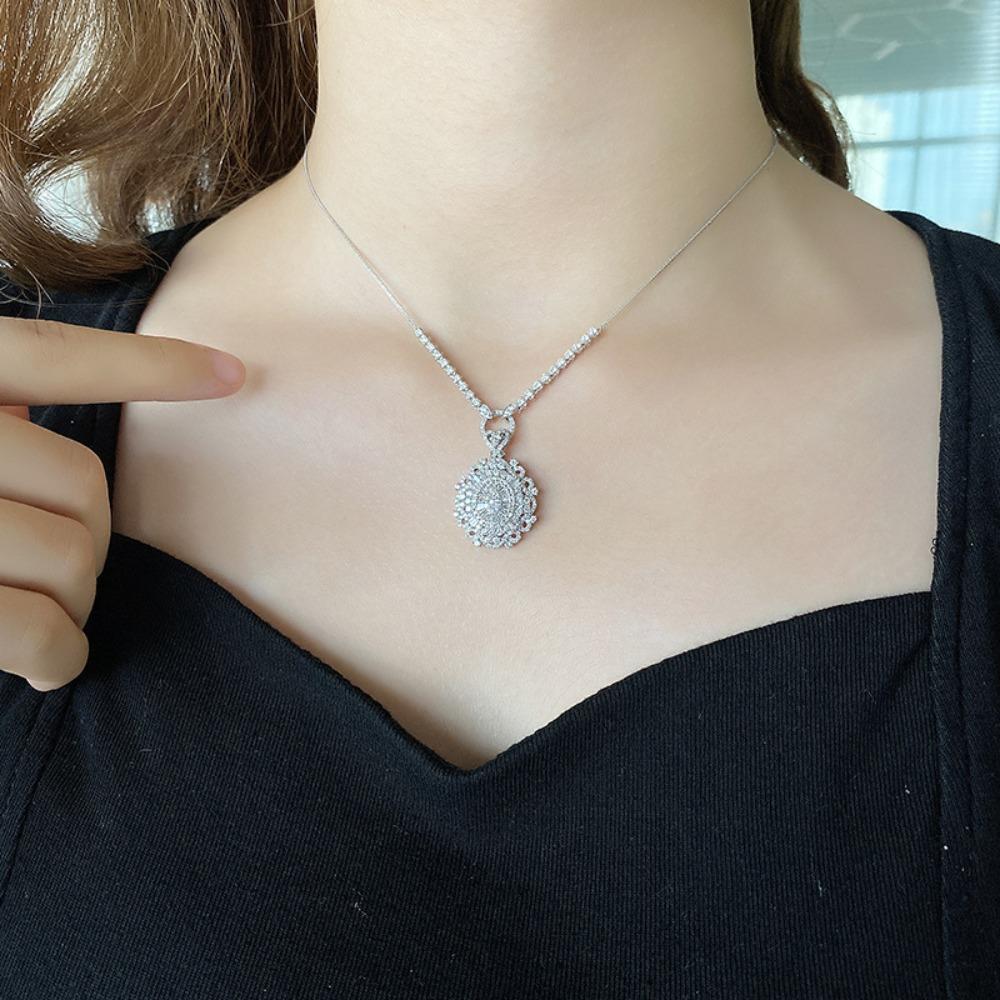 Faux Diamond Necklace Universal Pendant Clasp High Carbon Imported Light Luxury Collar Chain Jewelry For Women