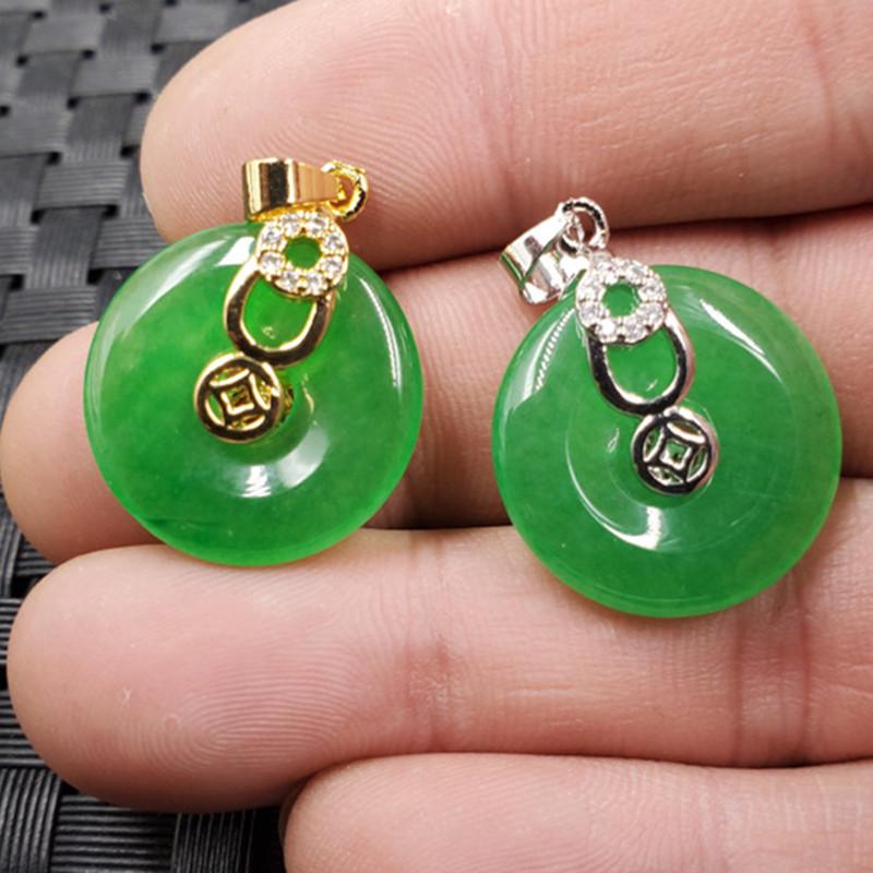 Stone Jade Connection: Spinach Green Jade Buckle Pendant Necklace Silver, diameter 20mm