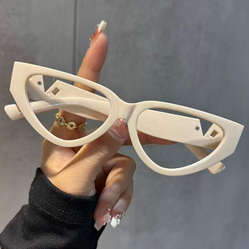 Трикутні смугасті окуляри для читання Cat-Eye з захистом від синього світла для пресбіопії – Модні, з маленькою оправою, ідеальні для літніх людей.