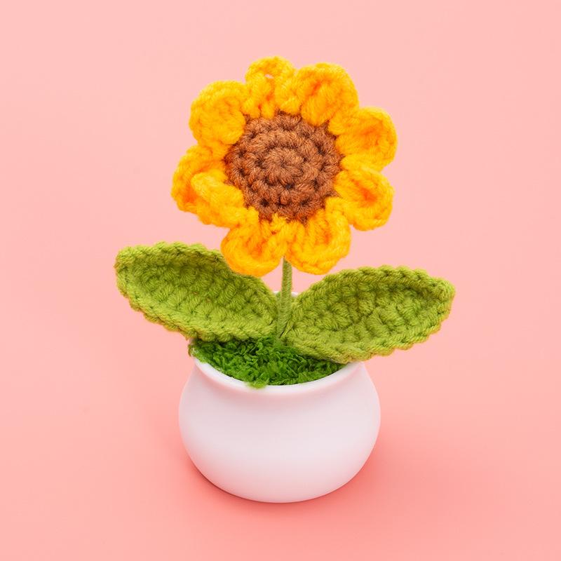 

Cute Crochet Sunflowers with Potted Funny Kintted Flower Car Table Decor Handwoven Plant Gift Graduation Gifts