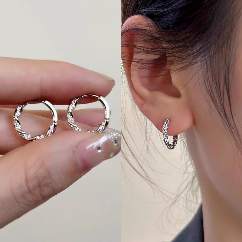 Gold Ring Earrings Women's Ear Buckles Light Luxury High-end Earrings Autumn and Winter Ring Earrings