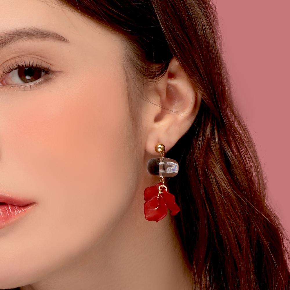 My Omelet Rough Flower Earrings Red
