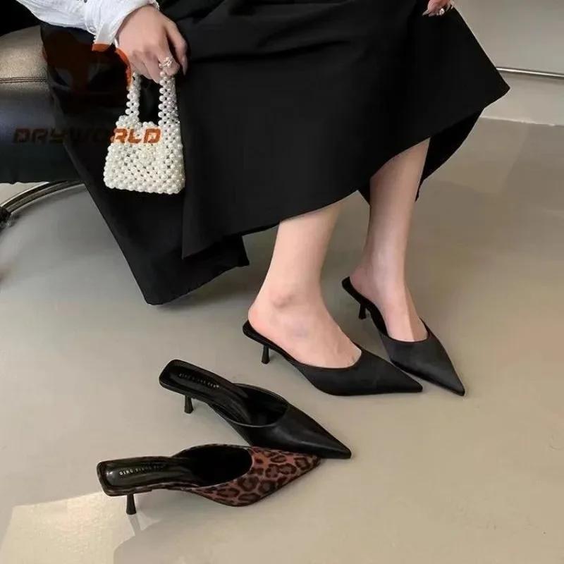 Fashion 2025 Hot Sale Closed Toe Women's Slippers Fashion Leopard Print Dress Slippers Women New Best Seller Heels Women Sandals