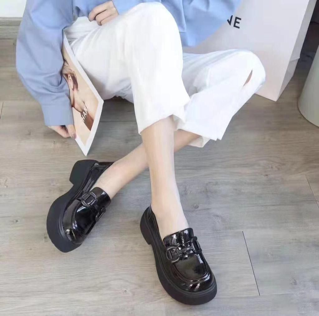 Women's High-End French Leather Loafers: 2025 New Thick-Soled, Height-Increasing, Soft & Versatile British Style Shoes