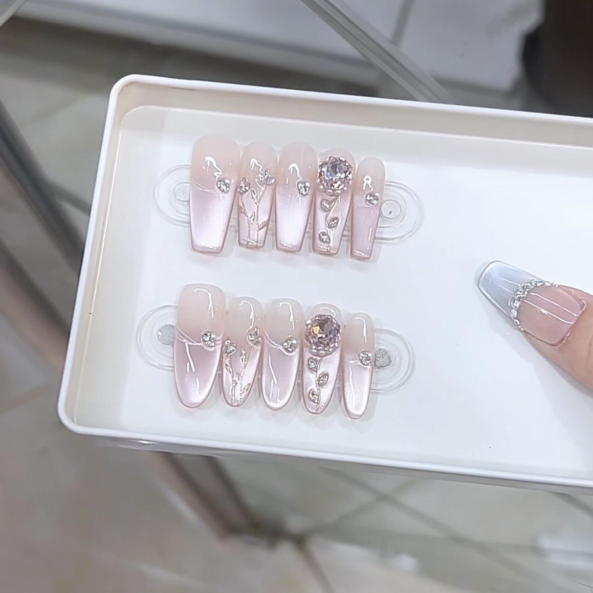 

Плетёная вручную броня, трёхмерный рельеф, изображающий бело-розовую розу, грамматика, наклейка для нейл-арта «кошачий глаз» с бриллиантами во французском стиле Large L