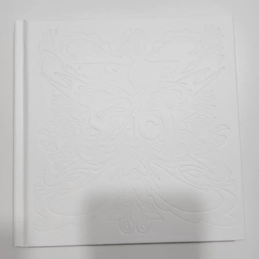 

Ive Switch Album