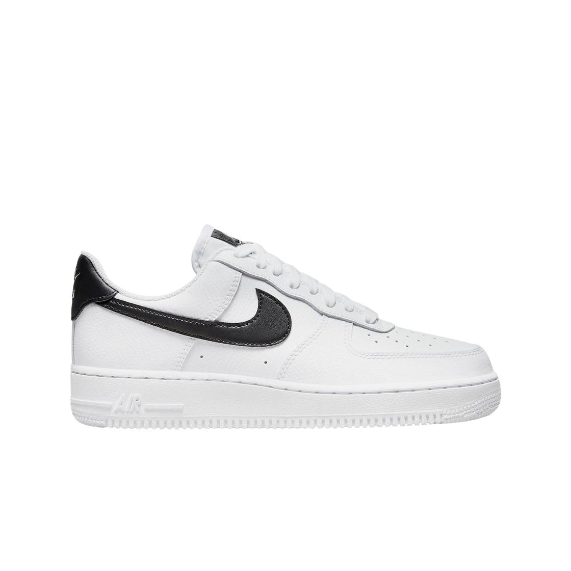 

Женские кроссовки Nike Air Force 1 07 White Black DD8959-103