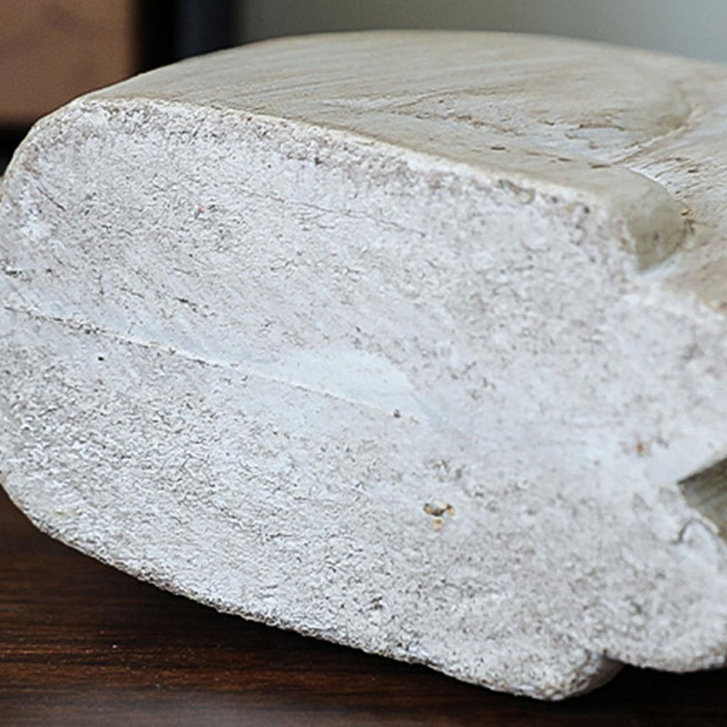 Easters Rabbit Statue Set of 2 Cute Wooden Bunnies Figurines Decors for Living Room or Bedroom Desktop Display Ornaments