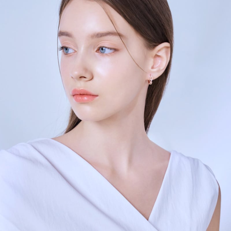 ELLE Jewelry 14K Chain Q Ring One-Touch Earrings (Gold Pin) ELGPEE440