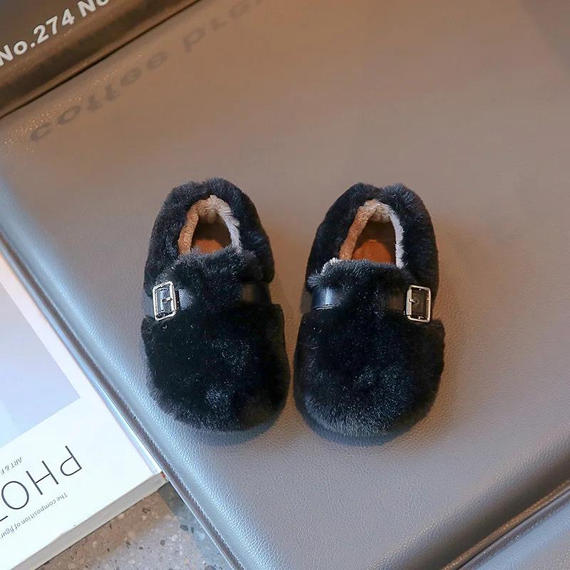 Kids Princess Shoes Soft Sole Girls Flat Shoes with Metal Decoration 2024 Winter New Fashion for Children Plush Shoes Warm Trend