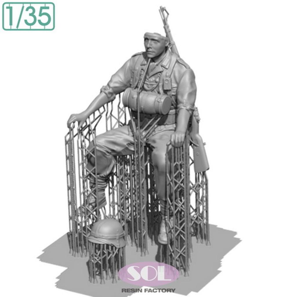 Solmodel WWII German KS750 Crew 1 Motorcycle Soldier 3D Printer Kit MM881 1/35 (for Solmodel) (People)
