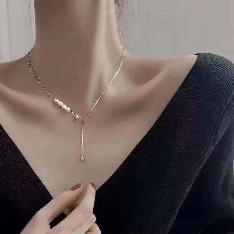 

The new necklace six-piece set does not fade light luxury niche luxury and versatile four-piece set collarbone chain woman