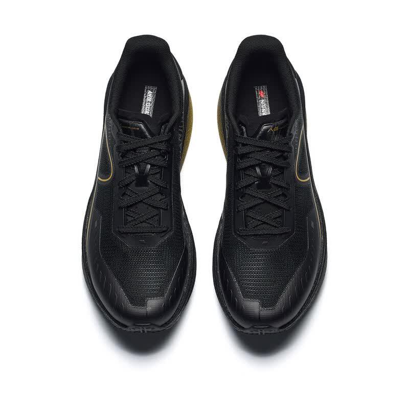 Anta Champion Swiftwind Carbon Plate Running Shoes