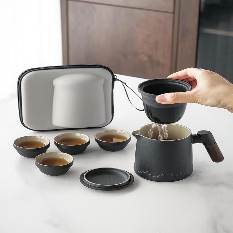 USO Portable Travel Tea Set