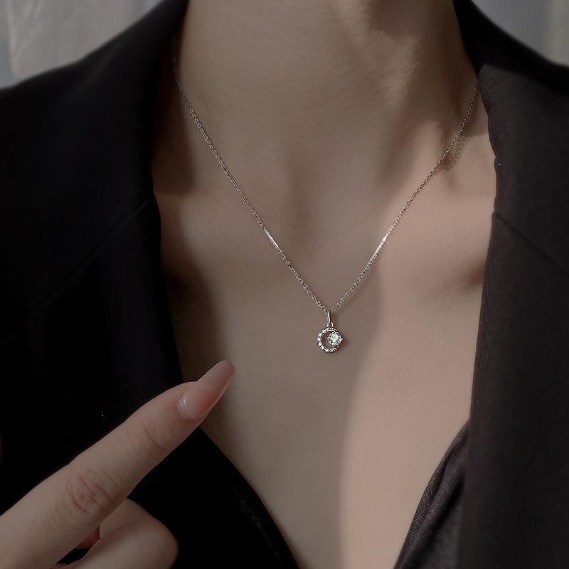 925 Sterling Silber Stern und Mond Anhänger Halskette für Damen – Elegant, Trendiger Sommerstil mit Diamant Schlüsselbein Kette