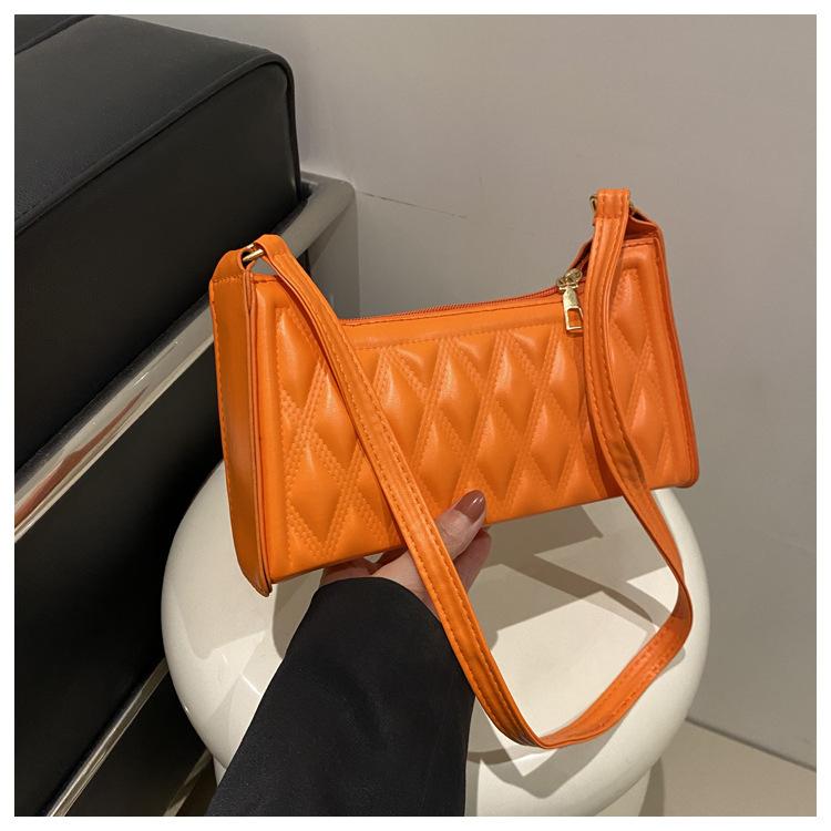 

Нішевий дизайн високоякісної сумки через плече 2024 року, нова суцільна кольорова легка розкішна модна сумка під пахви, жіноча маленька квадратна сумка помаранчевий