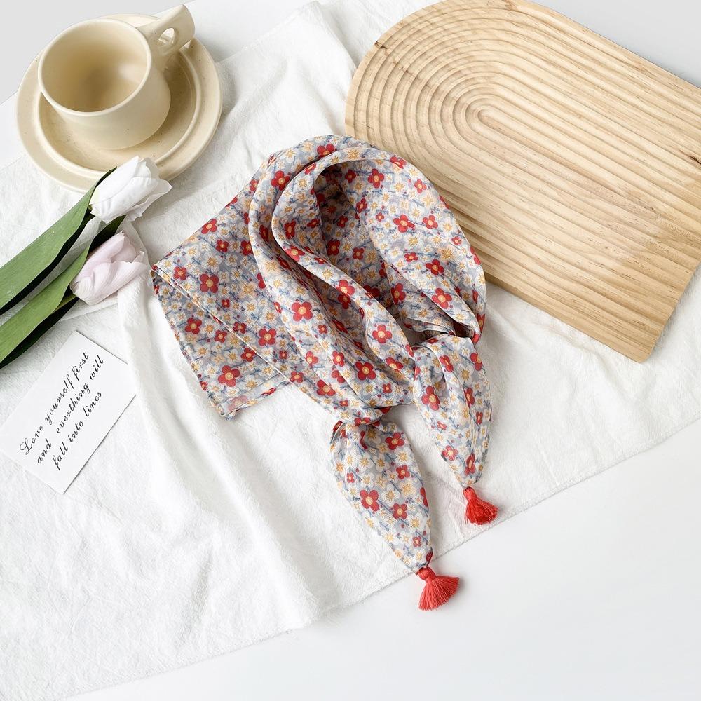 Pastorální dámský květinový turban Literární temperament Měkký a k pokožce šetrný Malý čtvercový šátek Lehký šátek do vlasů
