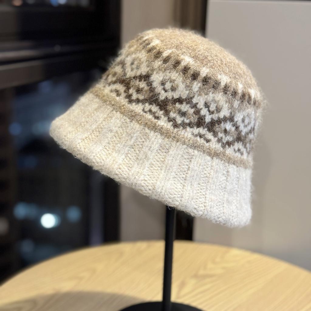 Autumn and Winter Thickened Fair Isle Style Knitted Fisherman Hat for Women Autumn Retro Wide Brim Face Showing Small Warm Basin Hat Trend