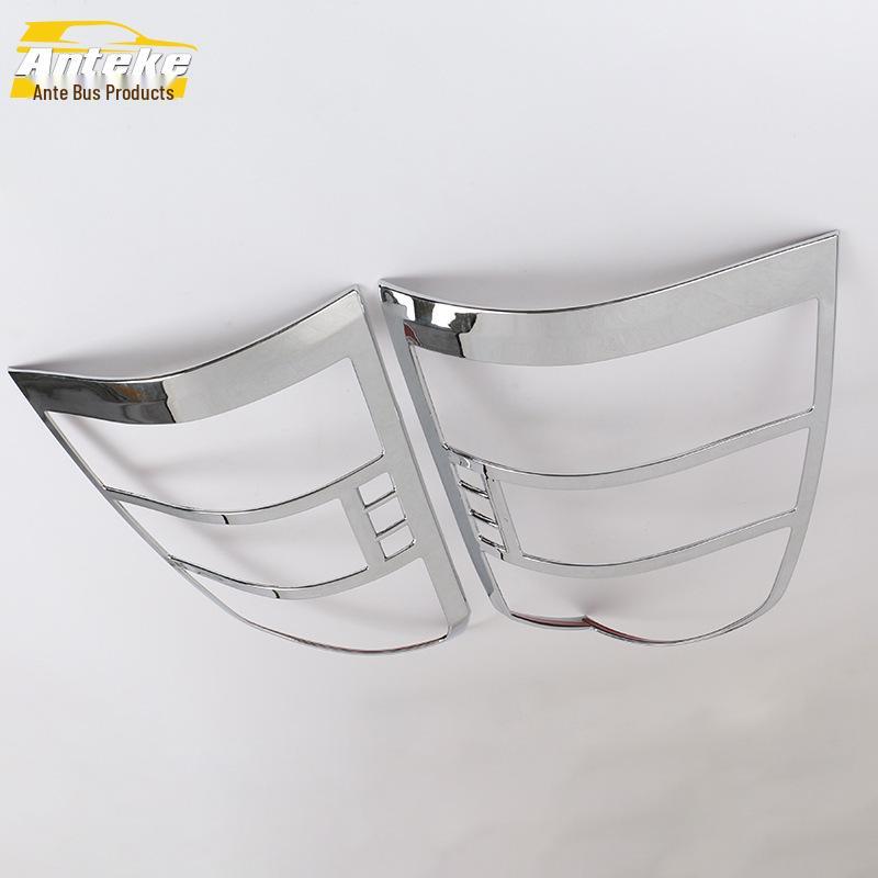 

Накладка на задний фонарь Tucson 09-13: Хромированная накладка на задний фонарь