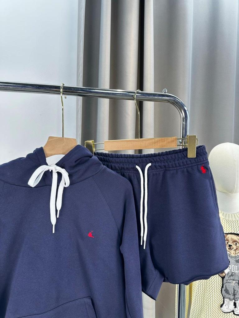 Damski sweter polo na jesień/zimę: Sportowa kurtka casualowa z kapturem i haftowanym logo konia