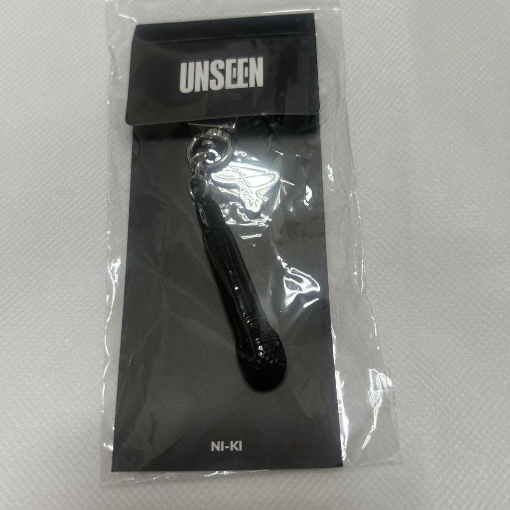 [USED] ENHYPEN UNSEEN Niki MIC KEYRING