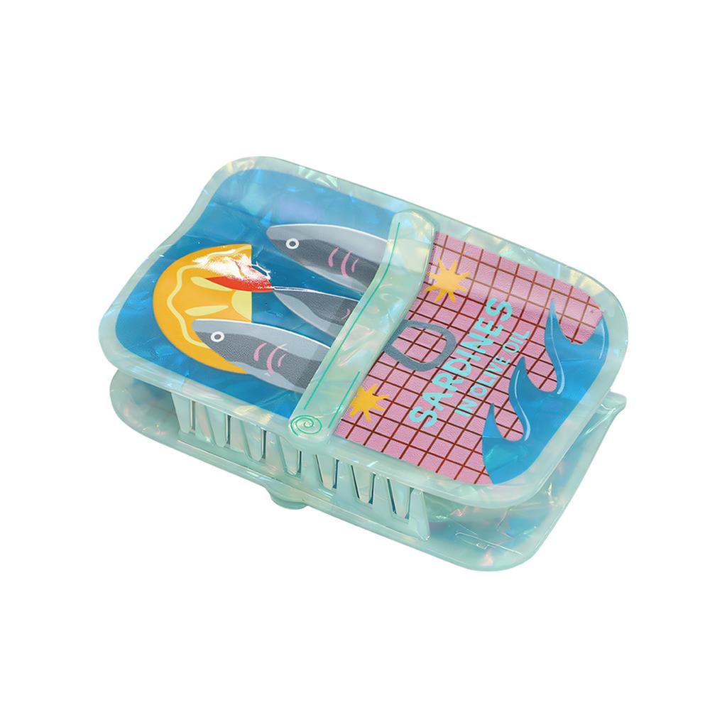 Stylish Fish Inspired Hair Accessory With Secure Grip Suitable For Various Hairstyles And Activities